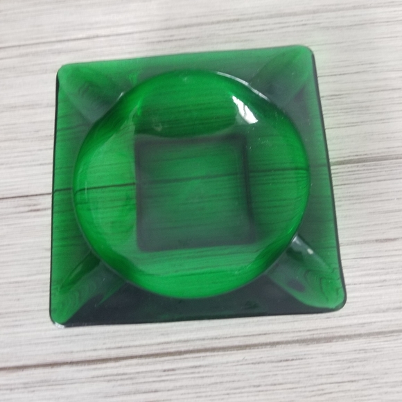 Other - VINTAGE GREEN ASTRY